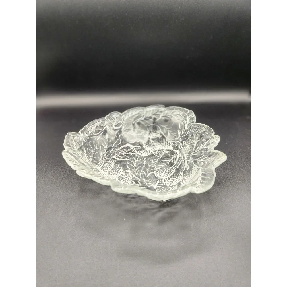 Indiana Glass Clear Carnival Depression Loganberry‎ Leaf Triangle Bowl Vintage